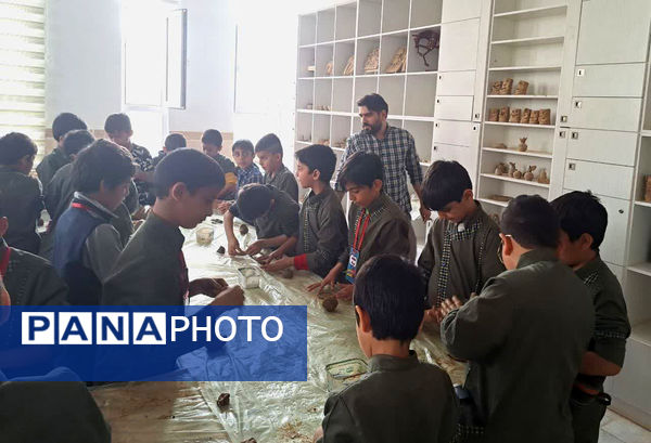 بازدید دانش‌آموزان مدرسه شهدای غزه (1) قم از نمایشگاه تاکسیدرمی کانون پردیسان