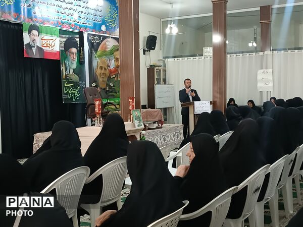 حضور دانش‌آموزان پیشتاز در مراسم ختم سرداران سرافراز شهرستان فارسان در میلاد امام رضا (ع)