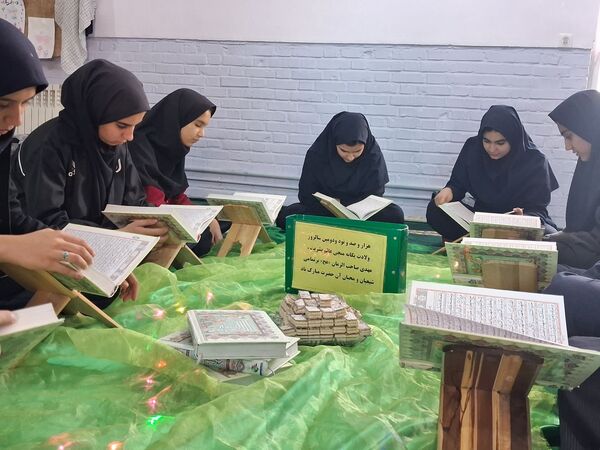 محفل انس با قرآن در نیمه‌شعبان