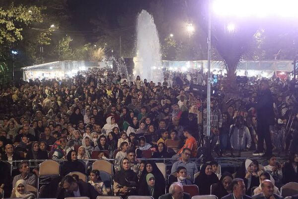 درخشش معلمان و دانش‌آموزان ورامینی در شب ششم جشنواره اقوام ایرانی