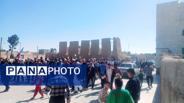 حضور مردم روستای براباد در راهپیمایی روز جهانی قدس