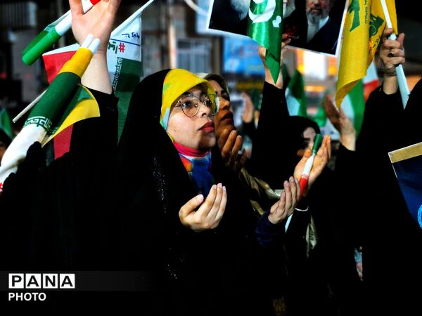 نسل نو در گلوگاه پای کار وطن
