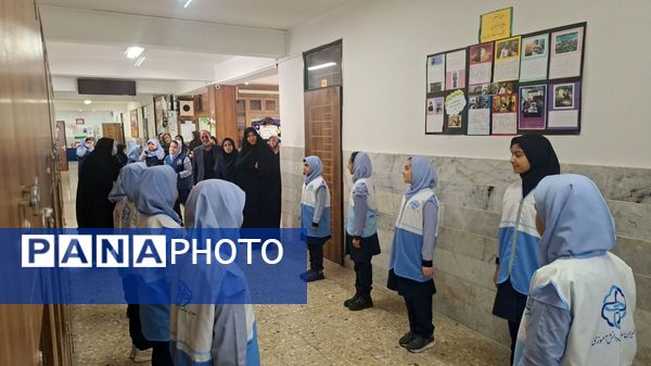 جلسه سفیران سلامت در دبستان دخترانه فرهنگیان ۲ 