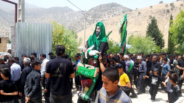 عزاداران حسینی، خیابان‌ها را غرق لبیک یا حسین کردند