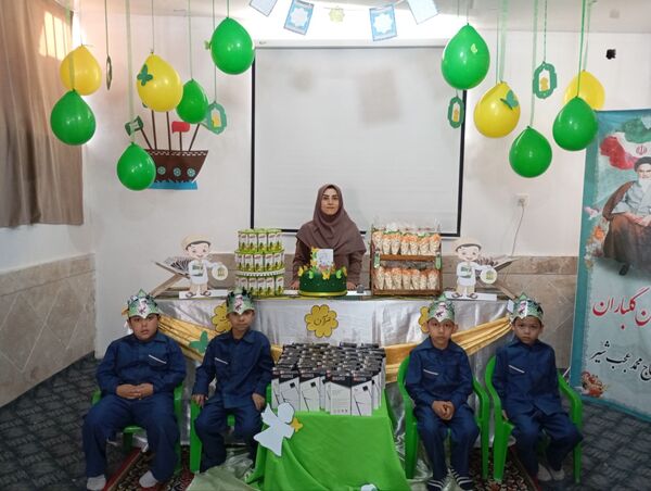 جشن قرآن در دبستان حاج محمد عجب شیر 