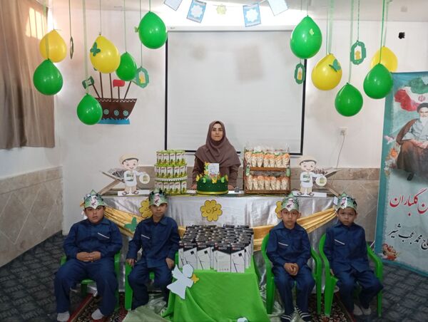 جشن قرآن در دبستان حاج محمد عجب شیر 