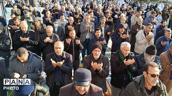 اقامه نماز عید سعید فطردر شهرستان نورآباد 