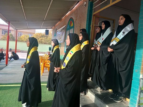 جشن  روز دانش آموز در دبیرستان دخترانه وکیلی 3(یغمای نیشابوری)