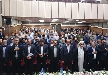 حضور حاجی بابایی نائب رئیس مجلس در بین فرهنگیان حوزه جنوب استان ایلام 