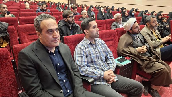 تجلیل از تلاش‌های بی‌وقفه مربیان در همایش خانواده بزرگ پرورشی