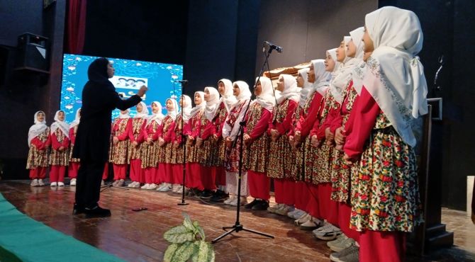 ویژه‌ برنامه «برکه نور» در کردکوی