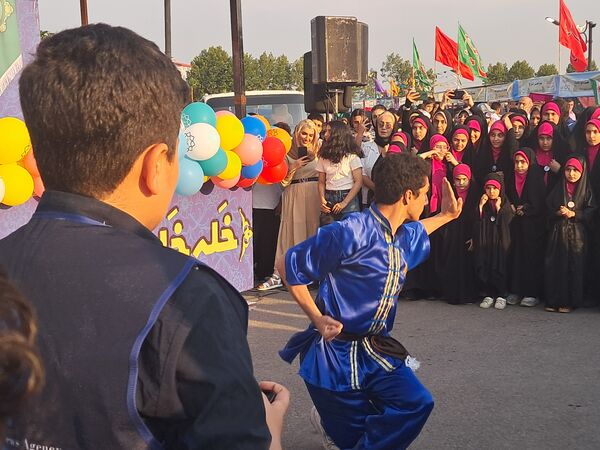 مهمانی پدرانه به‌مناسبت عید غدیر در قائمشهر