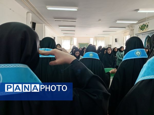 مراسم روز دانش آموز و ایام فاطمیه در دبیرستان حضرت خدیجه (س)جعفریه قم 