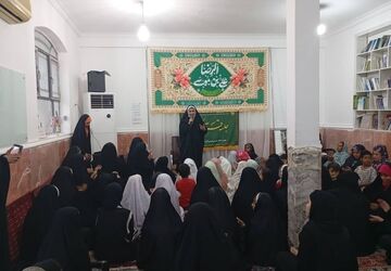 شکوفه‌های مهر مسجد سلمان‌‌‌فارسی رنگ دخترانه گرفت