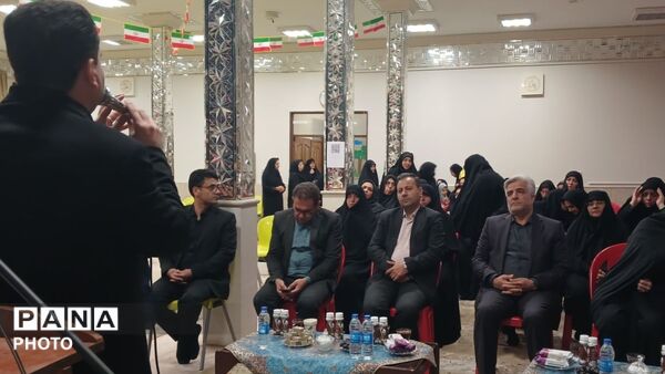 مراسم بزرگداشت چهلمین روز شهادت امام شهید امت و شهدای دبستان میناب 