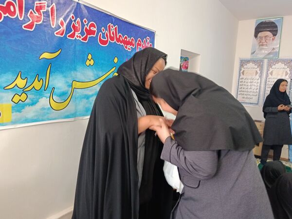 جشن روز مادر و ولادت حضرت زهرا (س) در مدرسه گلشاد خلیل آباد