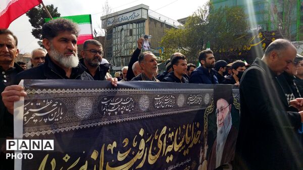 مشت هایی که با فریاد انتقام بالا می آمدند 