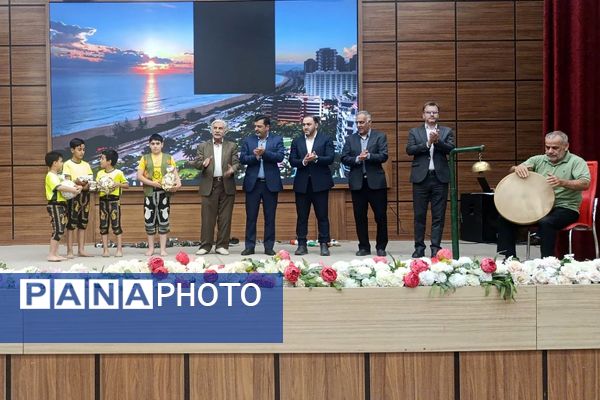 گردهمایی دبیران تربیت بدنی شهریار بهانه‌ای برای تقدیر از تلاش‌های بی‌وقفه دبیران