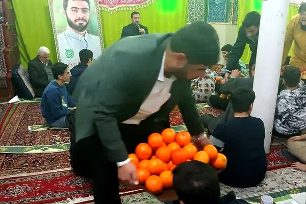 حضور دانش‌آموزان معتکف ناحیه دو شهرری در جلسات بصیرتی