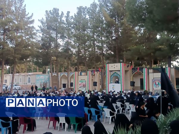 اولین سالگرد شهید محرم هادی میرآبادی بر سر مزارش برگزار شد  