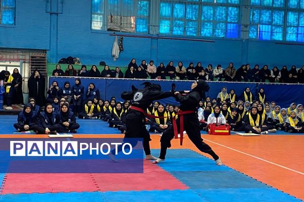 یاوران انقلاب؛روشنای مسیر نوجوانان امروز