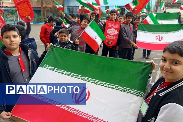 جشن پیروزی انقلاب اسلامی در مدارس رباط‌کریم