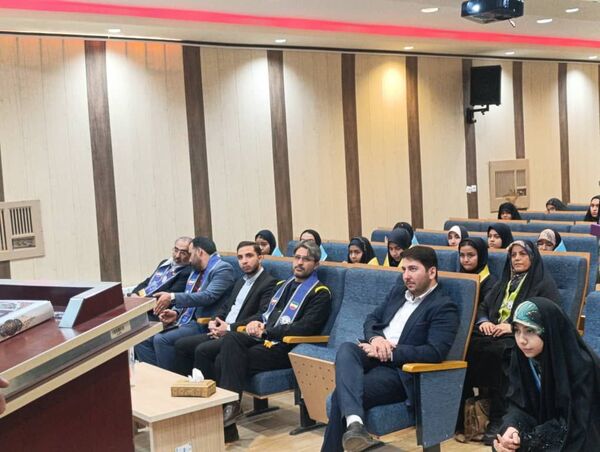 انتخابات هیات رئیسه مجمع دانش‌آموزی استان قم