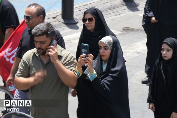 نبض اربعین در مشهد تپید؛ اجتماع باشکوه جاماندگان حسینی