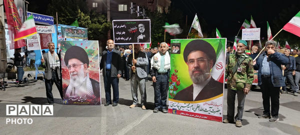 حضور مردم غیور آشخانه در هفتادوهشتمین راهپیمایی شبانه