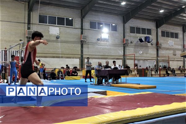 مسابقات انتخابی تیم ملی جوانان ژیمناستیک هنری در قم