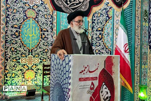 تأکید بر بصیرت و وحدت در نماز جمعه فیروزکوه