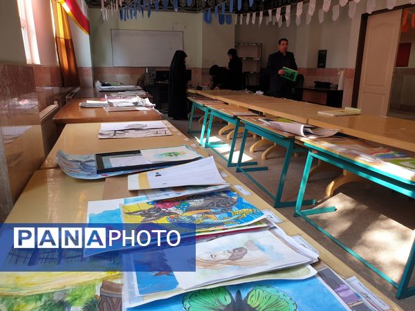 گردآوری آثار جشنواره فرهنگی هنری فردا و پرسش مهر در کانون فرهنگی تربیتی قدس