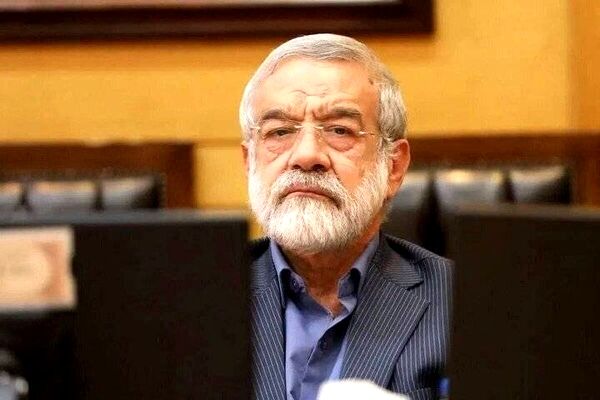 ‌محاصره دریایی ایران رویایی دست‌نیافتنی است‌/ در دفاع از منافع ملی خود لحظه‌ای تعلل نخواهیم کرد