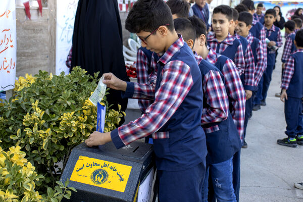برگزاری آیین نمادین «جشن عاطفه‌ها» در مدارس شهرستان محلات