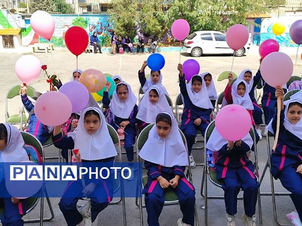 جشن شکوفه ها در مدارس شهرستان قدس، آغاز طلایی و شیرین  سال تحصیلی
