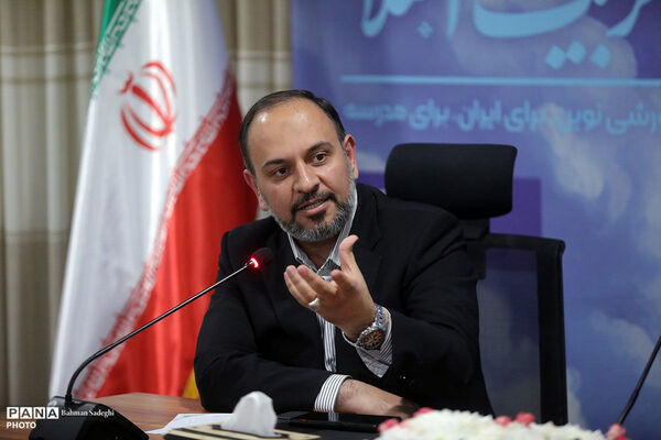 برنامه‌ریزی برای گرامی‌داشت ۱۹ دولتمرد شهید/ هفته دولت با محوریت تبیین سیره و گفتمان دولتمردان شهید برگزار می‌شود