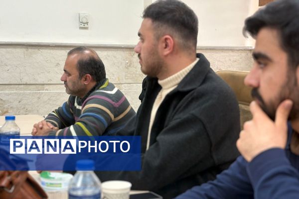 دیدار صمیمانه همکاران پرورشی اداره آموزش‌وپرورش شهرستان اسلامشهر با فرمانده بسیج فرهنگیان تهران