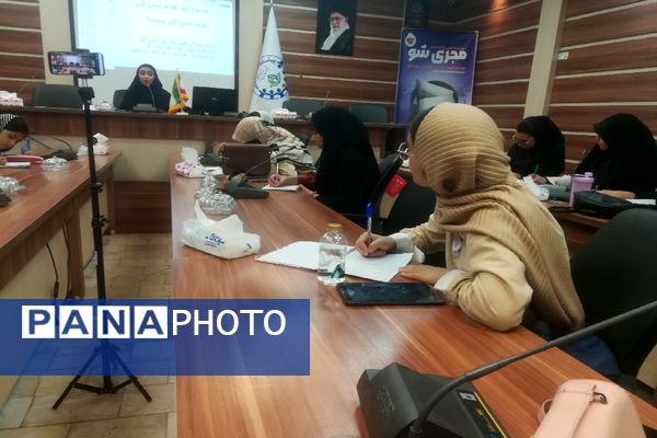 آخرین جلسه دوره آموزشی مجری شو