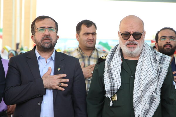 برگزاری یادواره شهدای منا و جنگ ۱۲ روزه در مدرسه شاهد نیک اندیشان