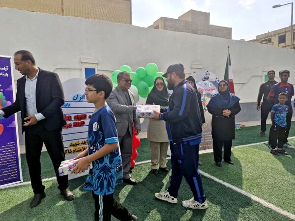 برگزاری المپیاد ورزشی درون مدرسه‌ای در قشم 