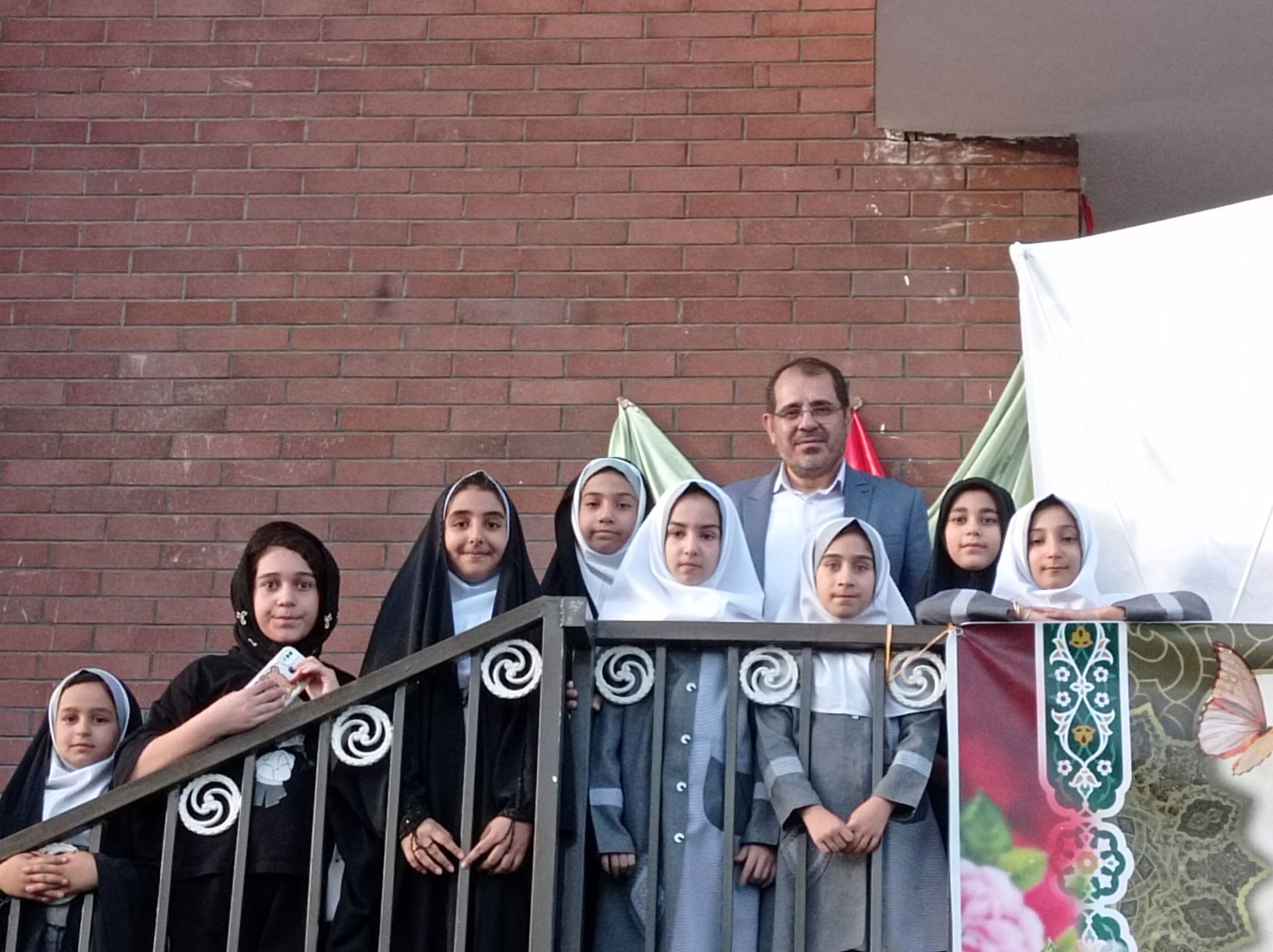 مدرسه برکت آیت‌الله رئیسی در روستای سولان همدان افتتاح شد