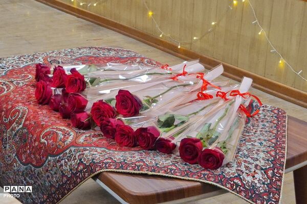 جشن فارغ‌التحصیلی دانش‌آموزان دبیرستان فرهنگ ۱۳؛ روایت خاطره‌ها و آغاز مسیری تازه
