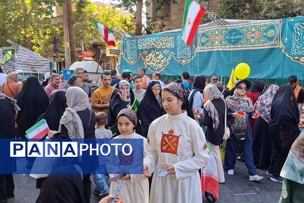 حضور پرشور مردم شهریار در راهپیمایی کیلومتری غدیر 