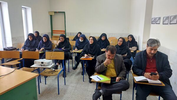 کارگاه توانمندسازی مدیران ناحیه یک زنجان در کانون سهروردی 