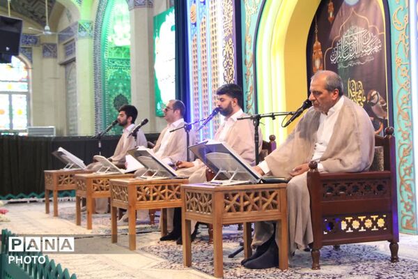 محفل جزء خوانی قرآن در امامزاده سید جعفر محمد یزد
