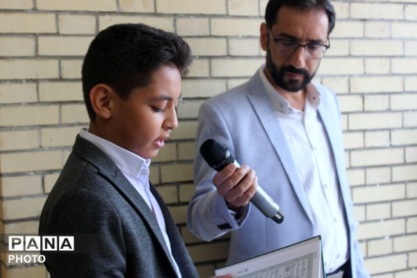 افتتاح دبستان پسرانه با حضور وزیر آموزش و پرورش