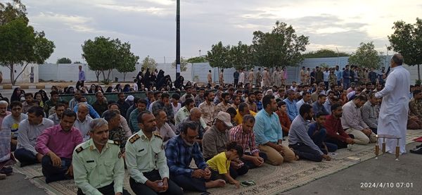 حضور پُر‌شور مردم بوموسی در نماز عید سعید فطر