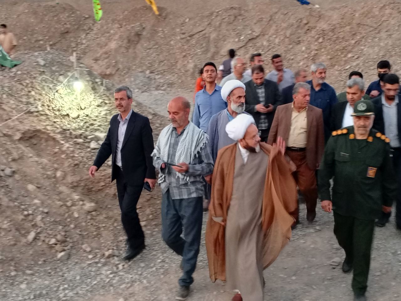 بازدید روسای ادارات خلیل آباد از دومین کنگره ملی شهید مدرس (ره) و ۱۲۲۲ شهید منطقه ترشیز کهن 