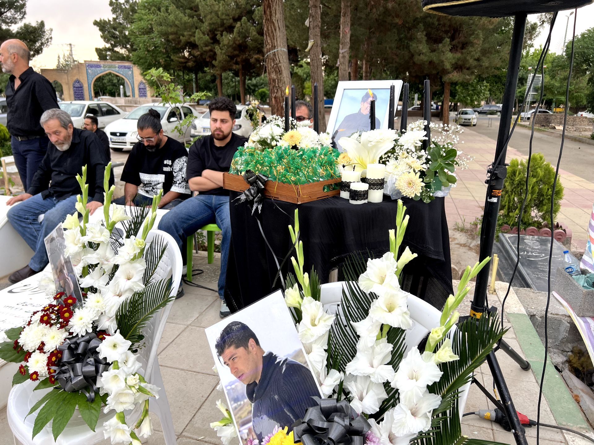 مراسم چهلمین روز شهادت مهرداد معزی در شهرک ینگی امام  ساوجبلاغ