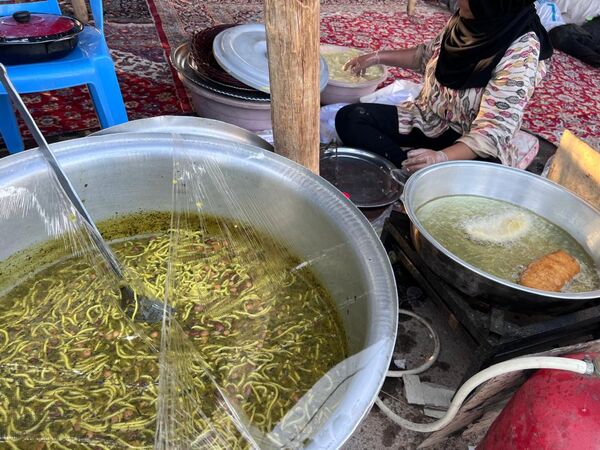 سوغاتی‌سرای شهرکرد در نمایشگاه بین المللی برپا شد
